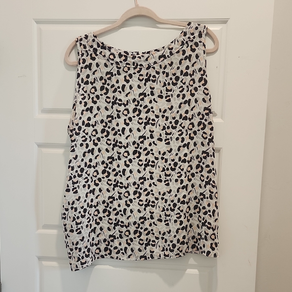 Loft XL Leopard Print Sleeveless Top